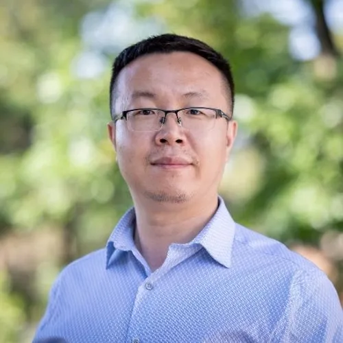 Quiang Guo